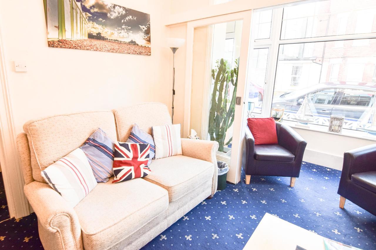 Eastbourne Reymar Bed & Breakfast Bagian luar foto