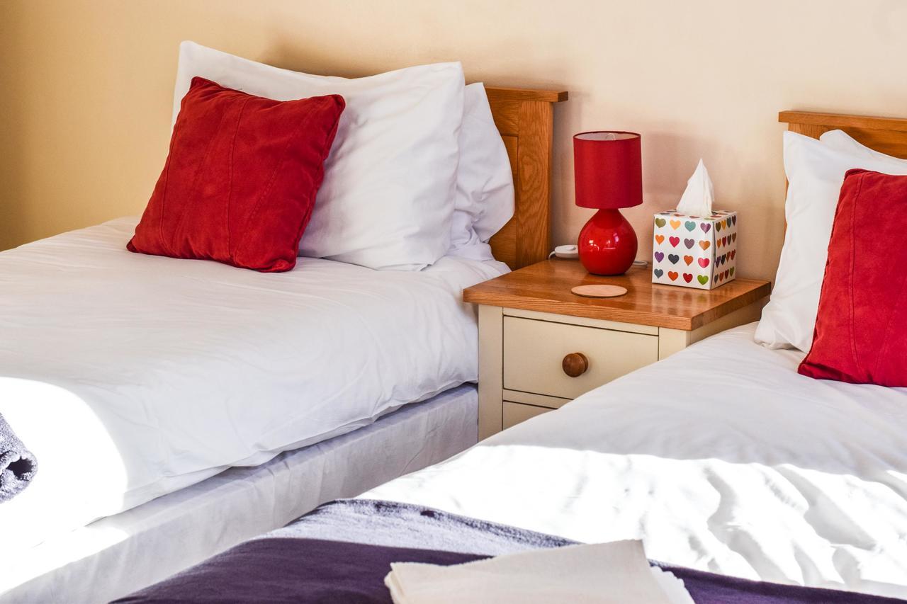 Eastbourne Reymar Bed & Breakfast Bagian luar foto